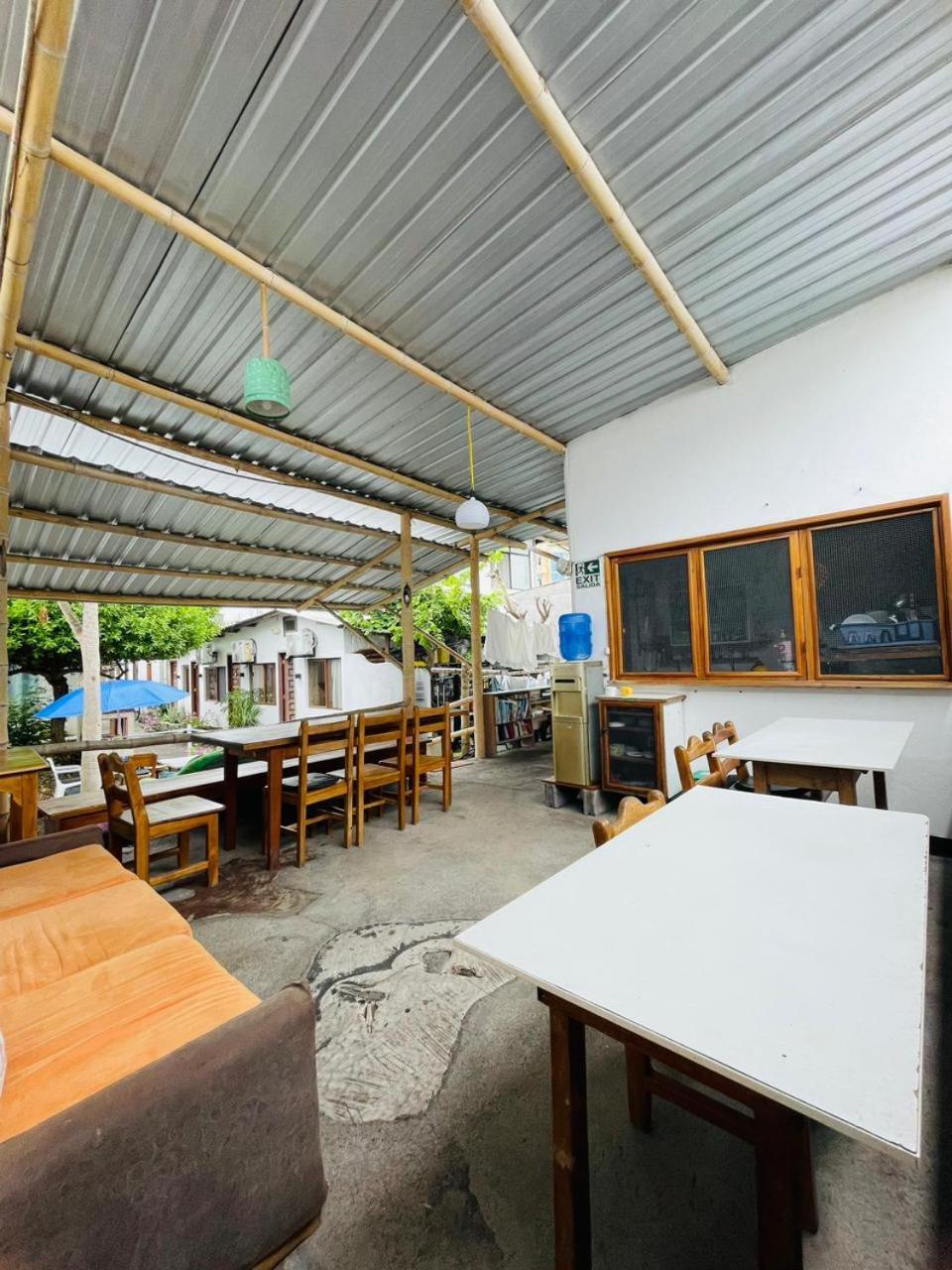 Hostal Darwin 푸에르토아요라 외부 사진
